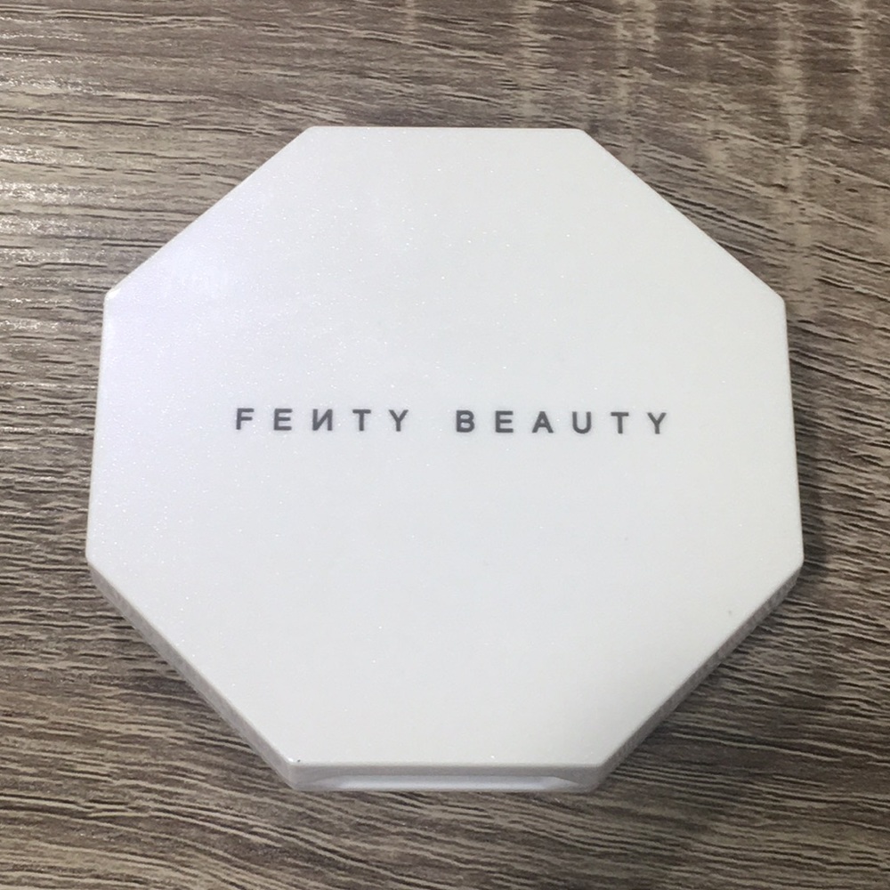 Fenty Girl Next Door Highlighter Duo